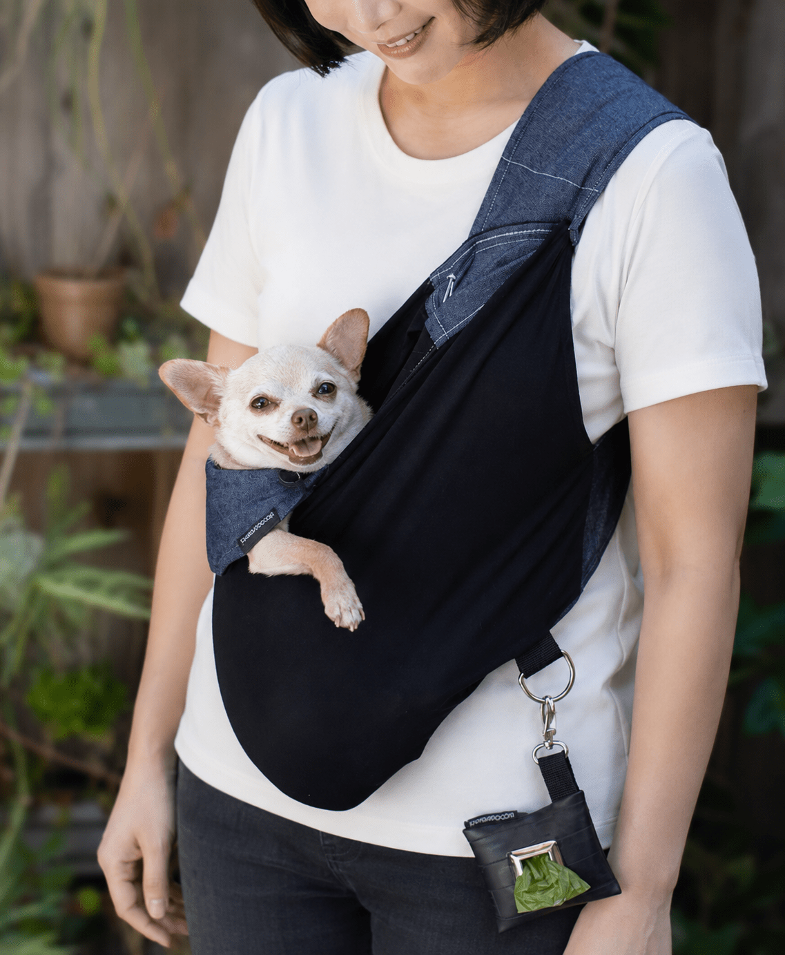 犬用スリング Kangapooch 抱っこ紐 小型犬 電車 通院 飛び出し防止ボタン付｜ドッグスリング｜犬用スリング Kangapooch 抱っこ紐 小型犬 電車 通院 飛び出し防止ボタン付