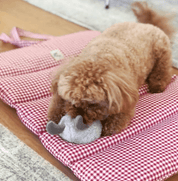 犬用 ロールアップマット Leo & Luna トワルドジュイコレクション｜犬用マット｜スクリーンショット 2024 - 11 - 22 20.43.40.png__PID:11ee7af9 - b43c - 4c38 - 9816 - 99b8609022f2